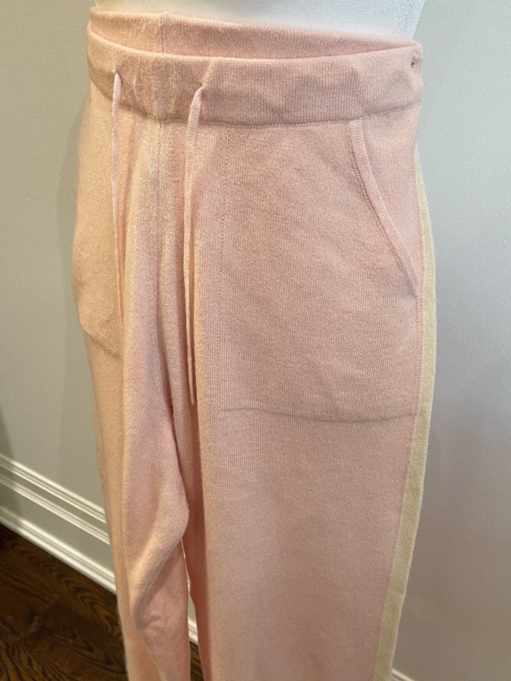 BNWT Cashmere Joggers